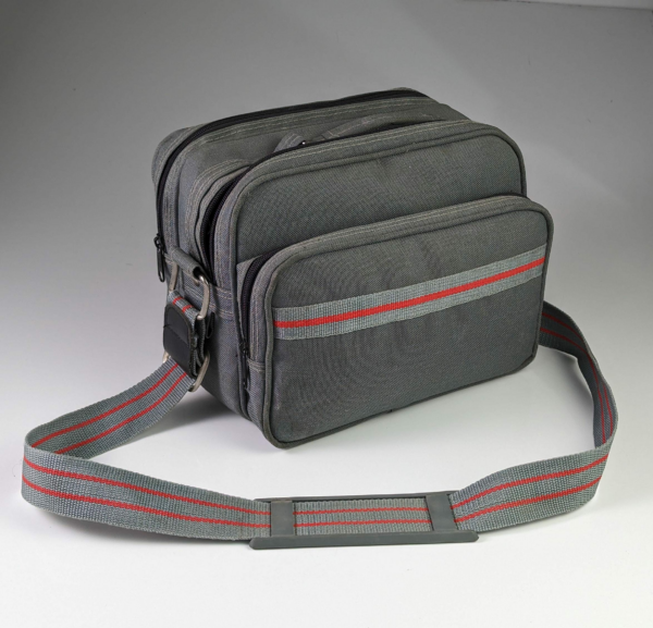 Nice Vintage Messenger Camera Bag Roomy Travel Bag for Photo - Video Travel Bag 3 Compartments