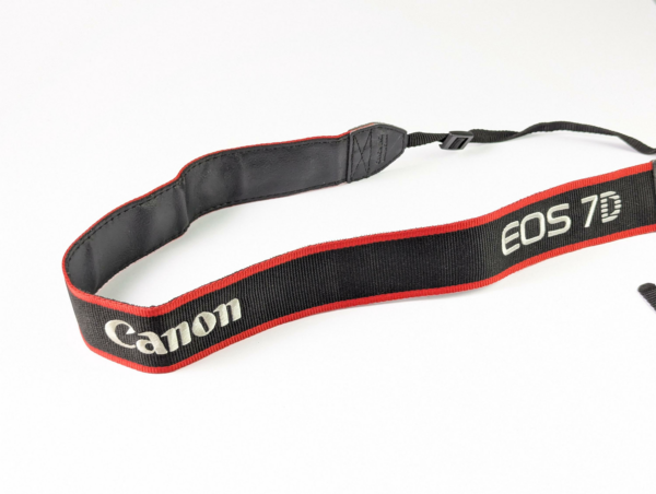 Vintage Canon EOS 7D Neck Strap Shoulder Strap - Black and Red