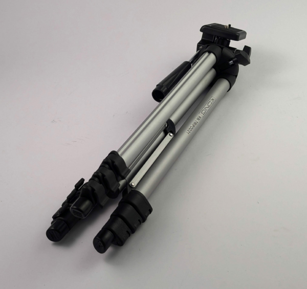 Konig KN-TRIPOD21 Alluminium Tripod Height 1m 30cm w/Carrying Case
