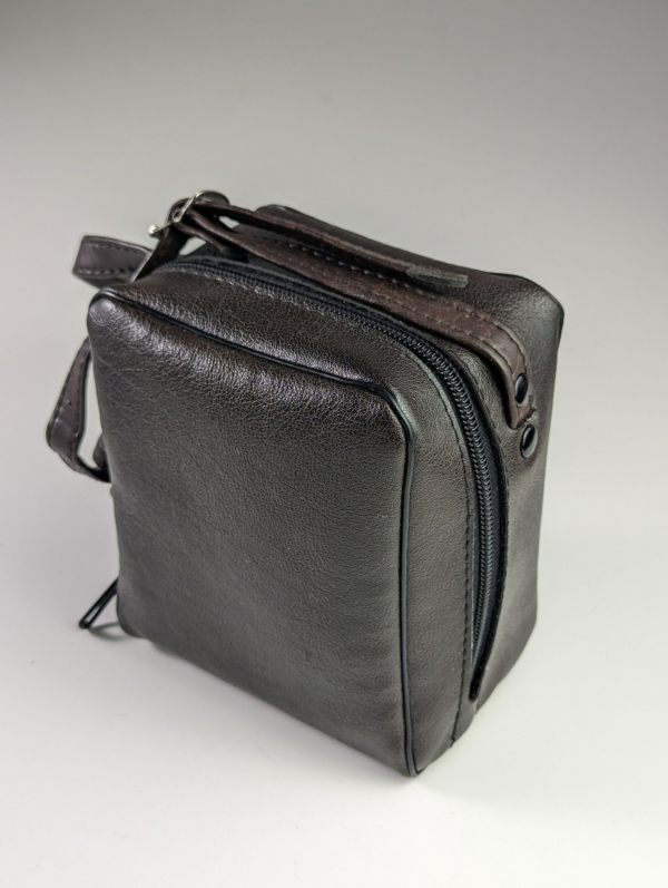 Nice Vintage Brown Leatherette Travel Bag for Photo/Video Cameras with Shoulder Strap