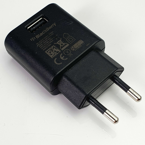 Original BlackBerry PSM03E-050Q-1 USB Charger with EU Plug for Blackberry Phones
