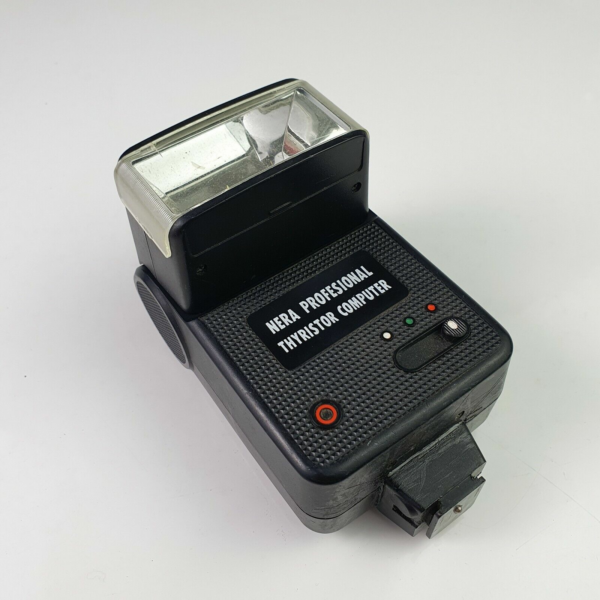 Nera Profesional Thyristor Computer Flash Vintage Universal Flash