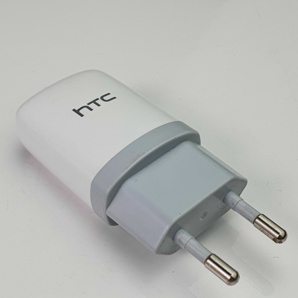 Genuine HTC E250 Charger AC Adapter One M7 M8 Desire 500 510 600 610 820 - White