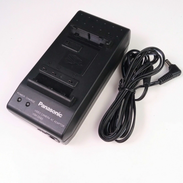 NEW! (Old Stock) Genuine Original Panasonic Video Camera AC VSK0593 Adaptor