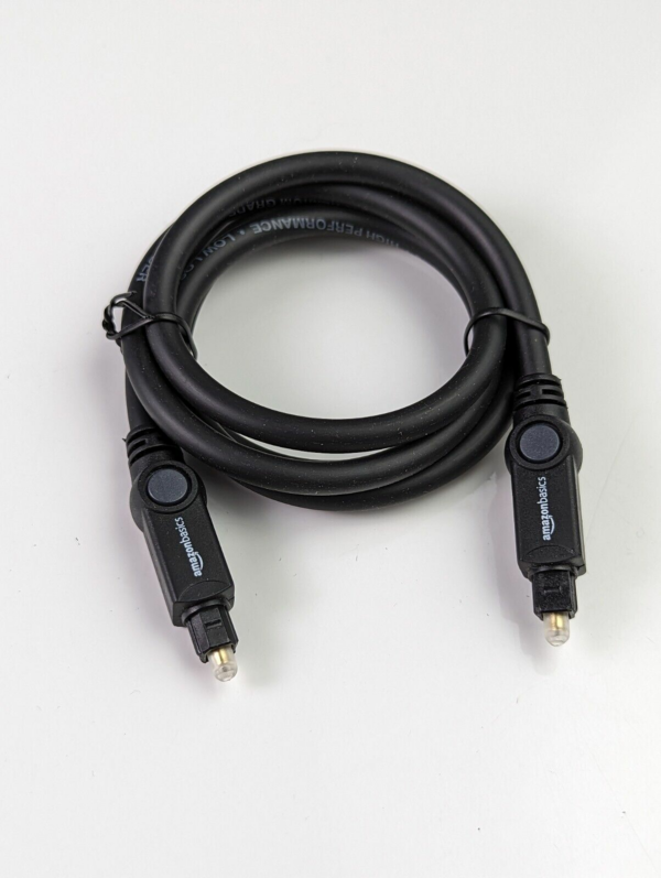 Amazon Basics Toslink Digital Audio Optical Cable - 1m - Black