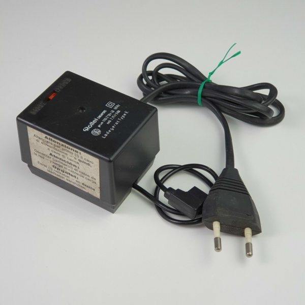 Rollei AC Adapter for Flashgun type E Ladegerat Type E 7,15 V 5 VA Singapore