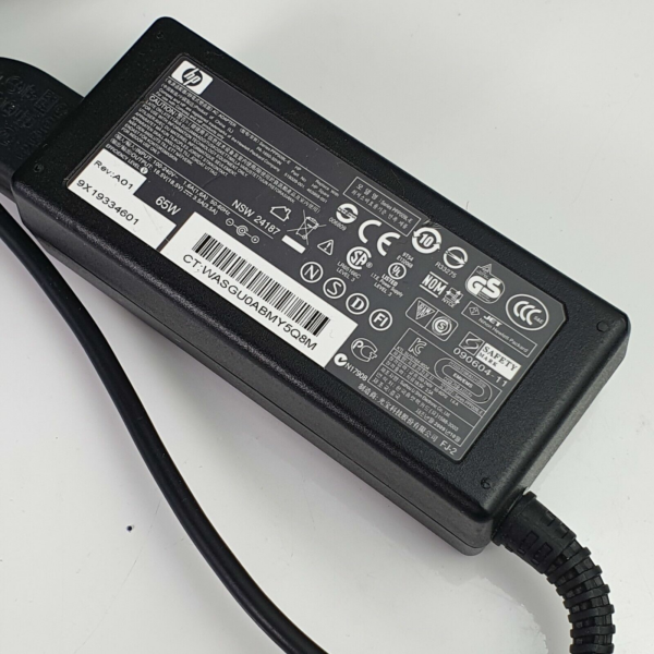 Original HP AC Adapter PPP009L-E for HP Chromebook 14 & HP Pavilion 15 - EU Plug