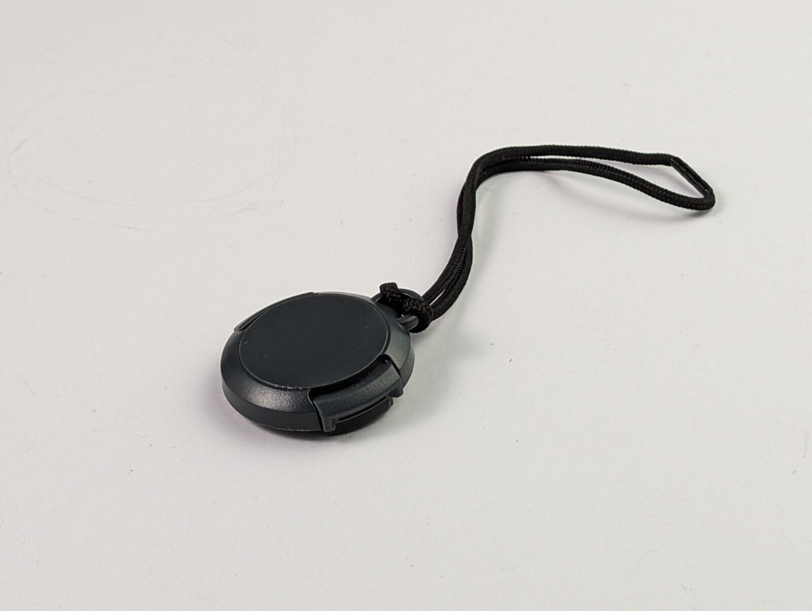 JVC 30.5 mm Lens Cap + Strap For JVC GR-D Series Handycam Camcorders