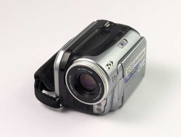 Vintage JVC GZ-MG20 HDD Camcorder 20GB Hard Disk Handicam - Japan - For Parts!