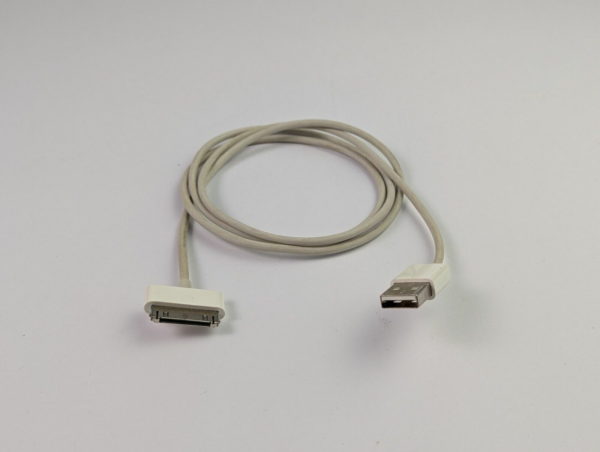 Rare Vintage 30-pin USB Data Sync Charging Cable For Old iPhones iPads