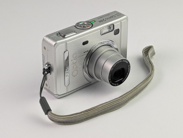 Nice Vintage Pentax Optio S50 Metal Body 5.0MPx CCD Sensor 3x Zoom