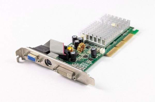 NVIDIA GEFORCE FX 5200 AGP Video Card 128MB S-Video Out VGA 8L DVI Connectors