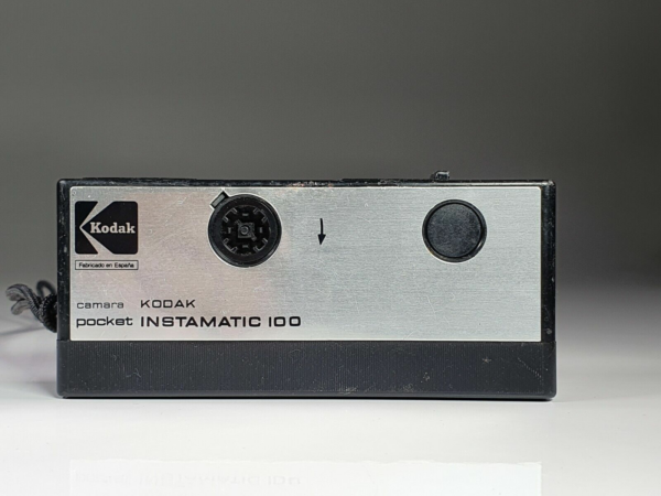 Collectible Vintage KODAK pocket Instamatic 100 Camera cca 1972
