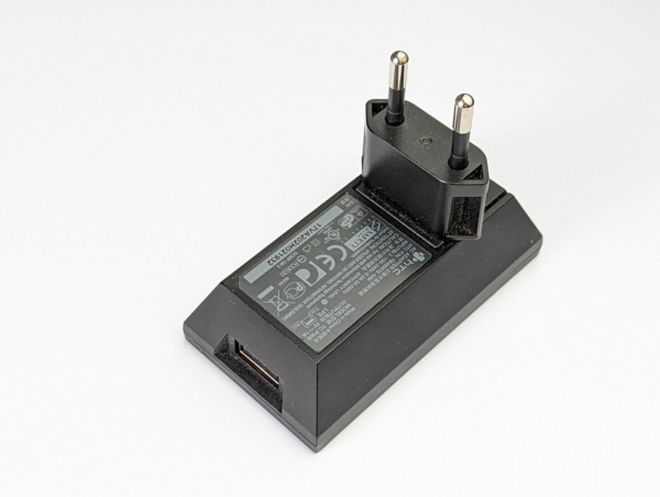 Genuine HTC TC-P300 Mobile Phones Charger 5V 1Ah for HTC Desire, Salsa & More