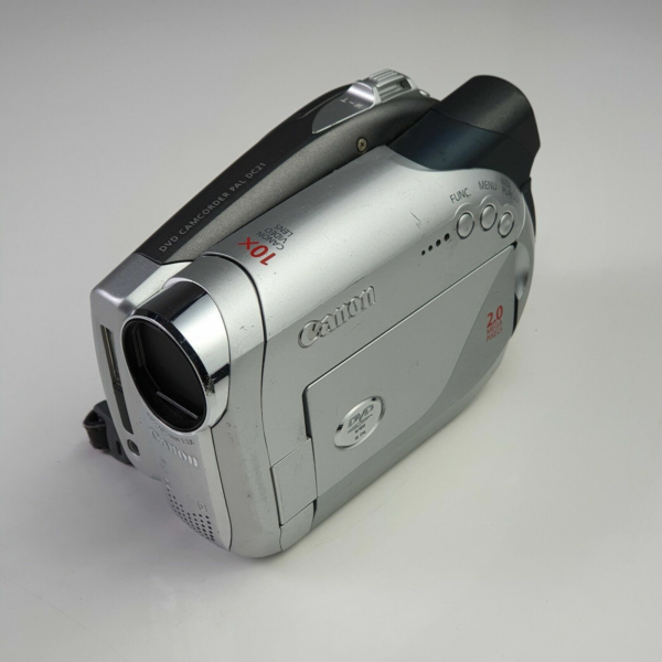 Canon DC21 Digital DVD Camcorder 2.0MP 10x Zoom 2.7' Color LCD JAPAN for PARTS