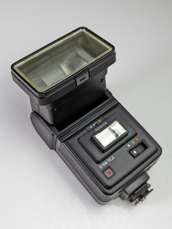 Vintage Presenta D930 TCA Flash for Canon - Made in Japan