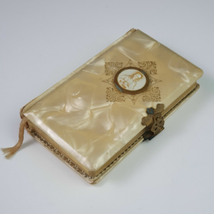 Vintage Religious Book 1953 Dios Conmigo Devocionario para Ninos y Ninas -Ribera