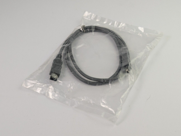 Firewire IEEE 1394 6-pin male to 4 Pin male Firewire 400 Camcorder to PC