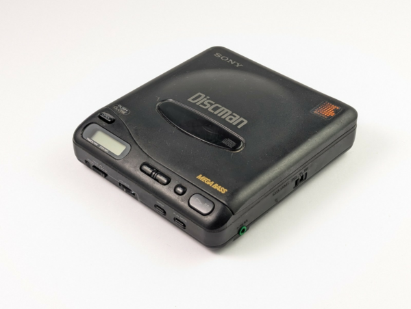 Vintage 1991 Sony Discman D-11 Portable CD Player Mega Bass W/2 Made in Japan!