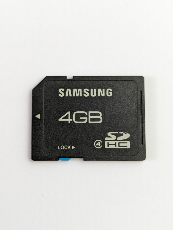 Nice Vintage Samsung 4GB SDHC Card Memory Card Class 4 Designed by Samsung